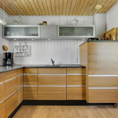 2 Bedroom Nice Home In Sydals * Skovby (Syddanmark)