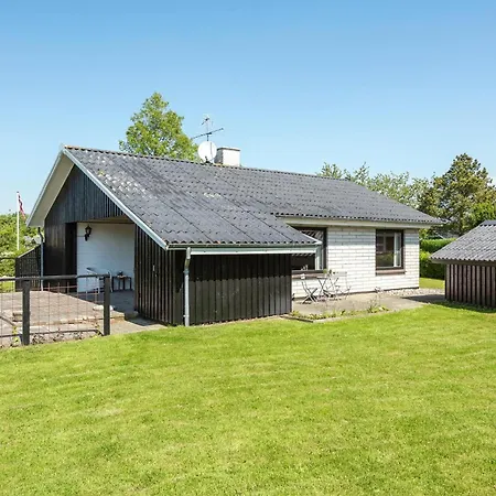 2 Bedroom Nice Home In Sydals *