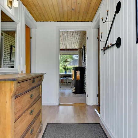 2 Bedroom Nice Home In Sydals