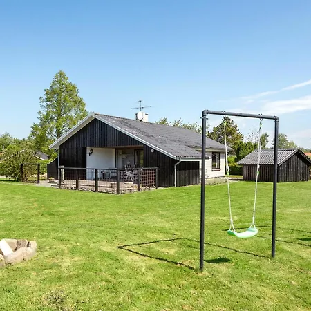 Sydals 44 Denmark Hébergement de vacances *